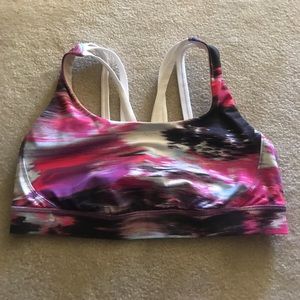 Lululemon sports bra